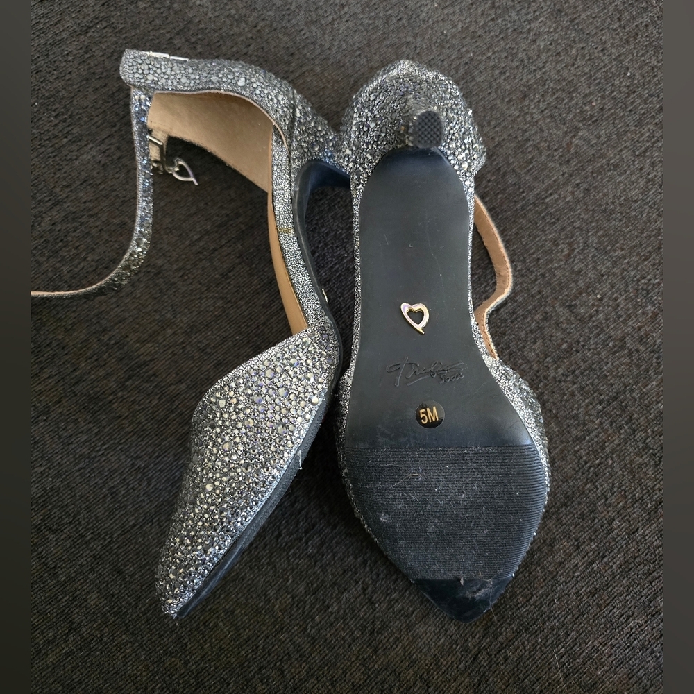 Thalia Sodi Silver Heels with Ankle Straps - Picture 3 of 10